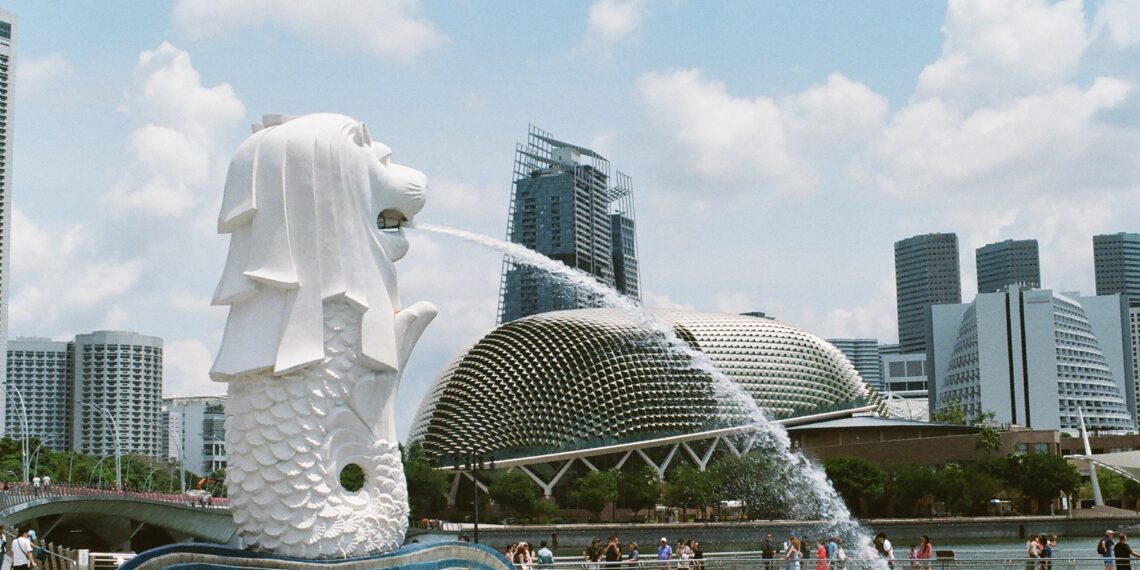 How Singapore moved from a third-world nation into a first-world nation